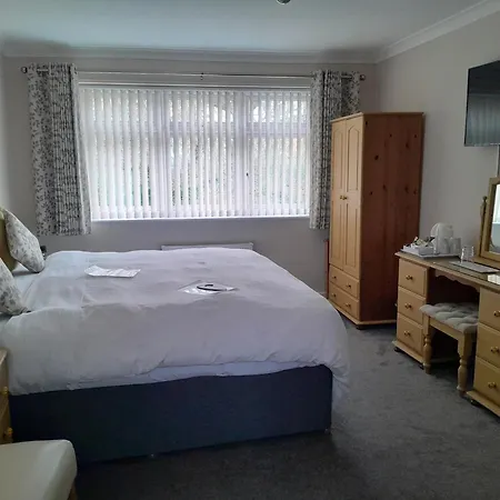 Relax At Rosscourt Guest House-Free On Site Parking (Adults Only) Bornemouth Extérieur photo