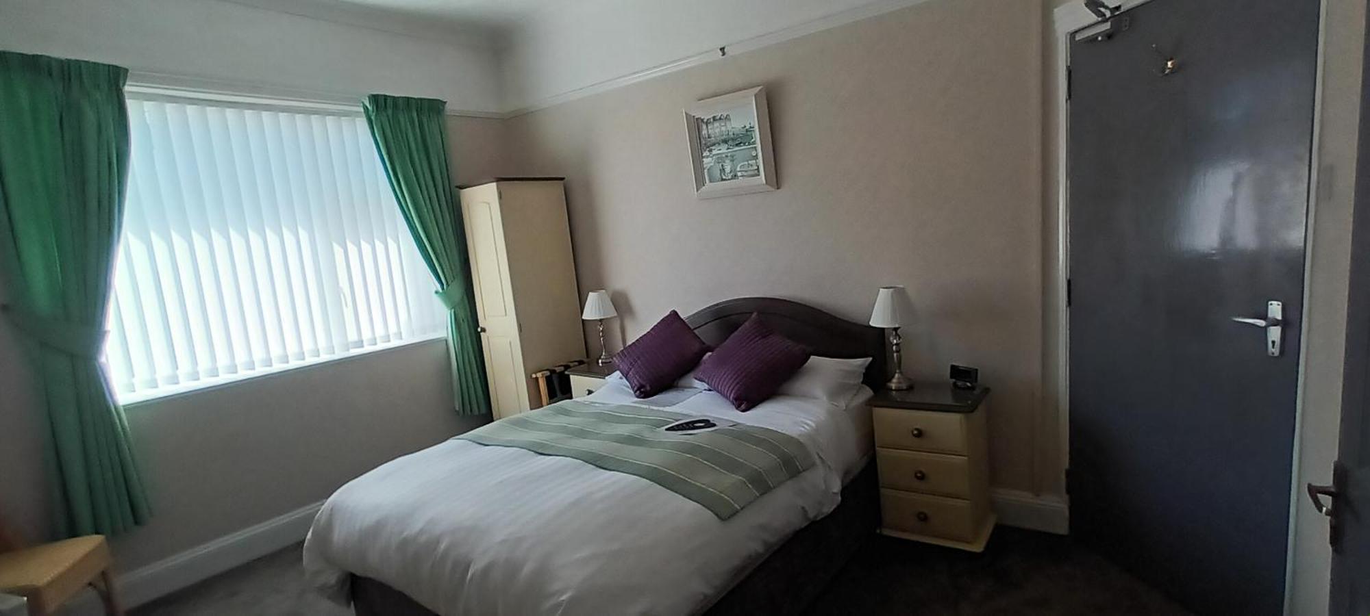 Guest house Relax At Rosscourt Guest House-Free On Site Parking (Adults Only) 3*