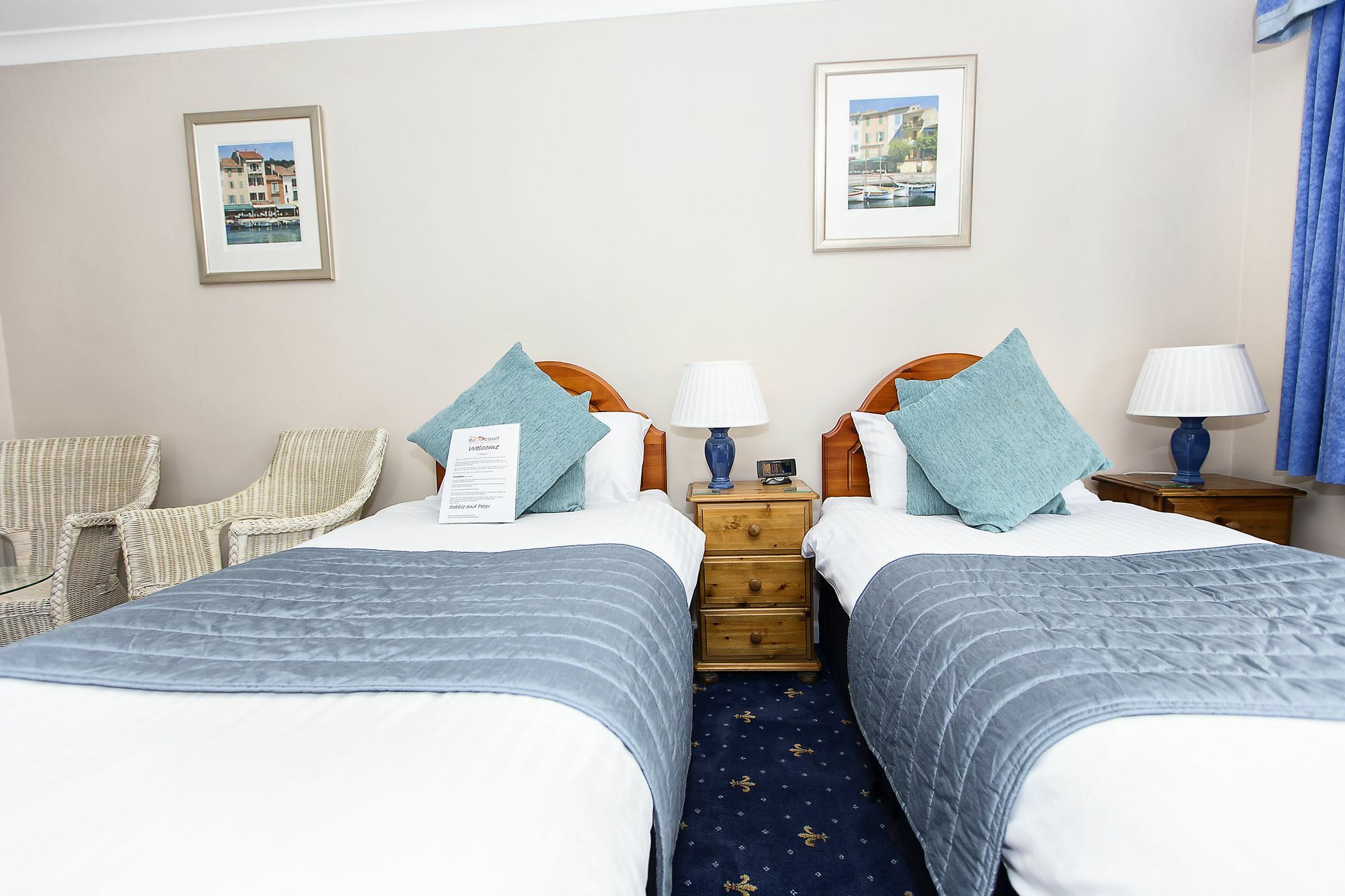Relax At Rosscourt Guest House-Free On Site Parking (Adults Only) 3*