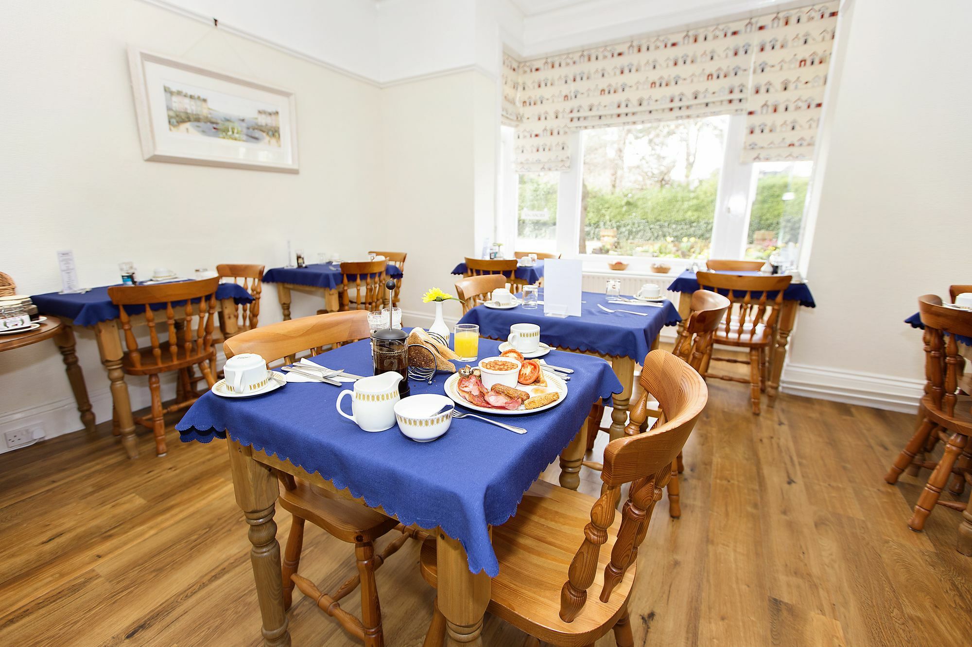 Гостевой дом Relax At Rosscourt Guest House-Free On Site Parking (Adults Only) 3*